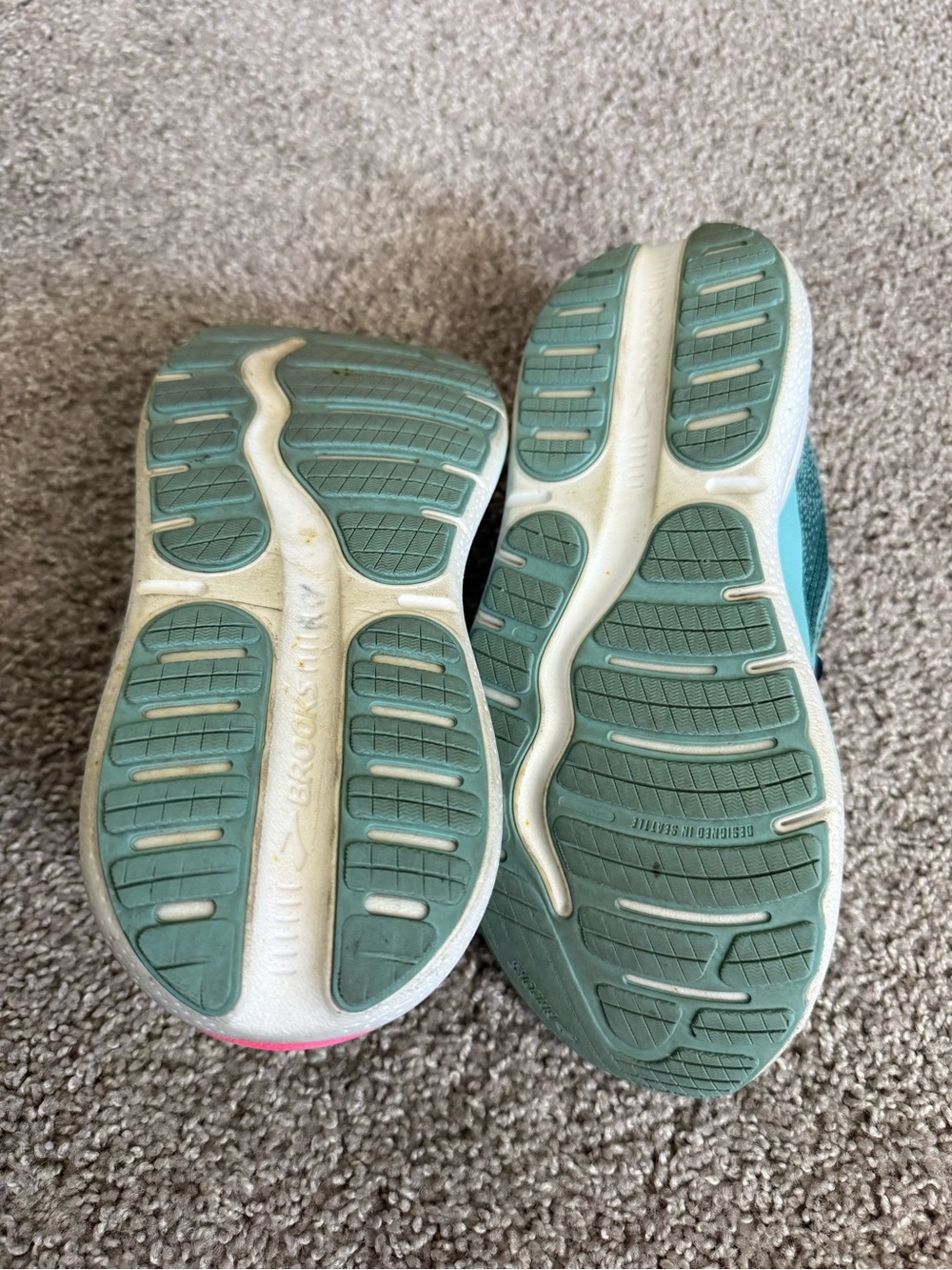Brooks Women's Teal and Pink Athletic Running Shoes - Picture 4 of 16